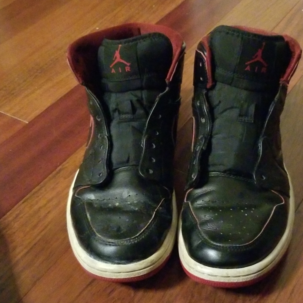 Black and white air Jordan
